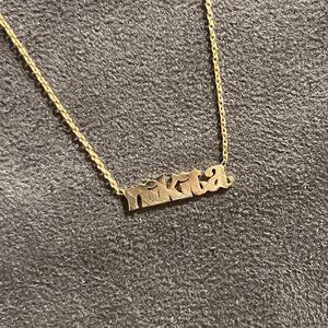 BNWT 14k Solid Yellow Gold 'nikita' Name Necklace